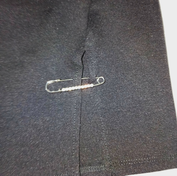 NWT Dolls Kill Sexy Classy Black Skirt , With Blinged Put Safety Pin 🧷 - Picture 9 of 9
